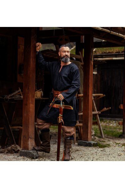 Woollen tunic Folcart, black - Celtic Webmerchant