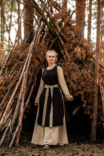 Opończę Sigrid ciemnobrązowy - Celtic Webmerchant