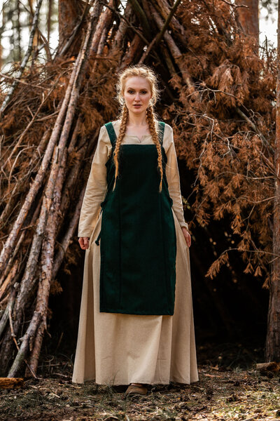 Wool hangeroc Frigg, green - Celtic Webmerchant