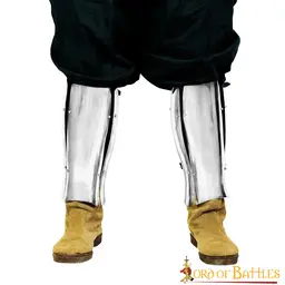 15th century greaves - Celtic Webmerchant