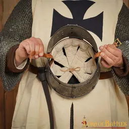 Antique del casco del cestino del 13 ° secolo - Celtic Webmerchant