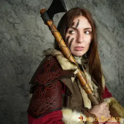 Spallière en cuir Yggdrasil - Celtic Webmerchant