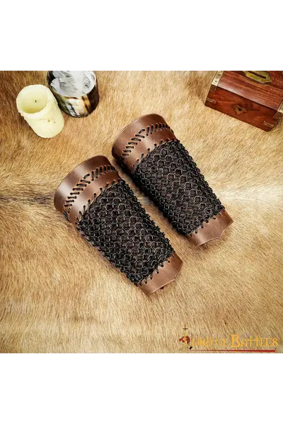 Brassards de chasseur de monstres en cuir avec cotte de mailles - Celtic Webmerchant