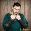 Läderarmbyglar för monsterjägare med ringbrynja - Celtic Webmerchant