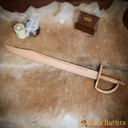 Wooden pirate saber - Celtic Webmerchant