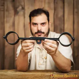 Manette medievali con asta - Celtic Webmerchant