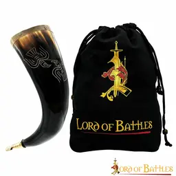 Engraved Odin drinking horn - Celtic Webmerchant