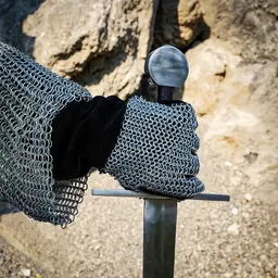 Chain mail gloves, unriveted round rings - Celtic Webmerchant