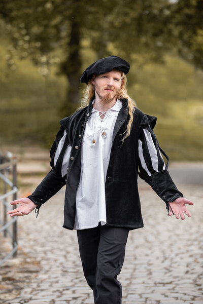 Jacket with open sleeves, black - Celtic Webmerchant