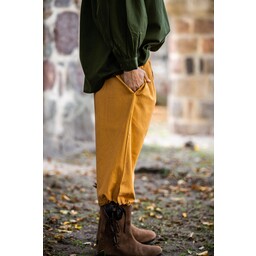 Three-quarter trousers, honey brown - Celtic Webmerchant