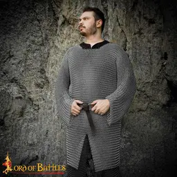 Chainmail hauberk, galvanized, butted round rings - Celtic Webmerchant