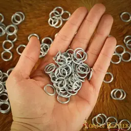 1 kg d'anneaux de cottes de mailles, non rivetés, noirs, 10 mm - Celtic Webmerchant