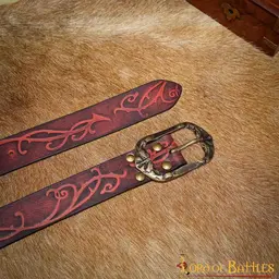 Leather belt Aranel, red - Celtic Webmerchant