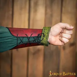 Læder Bracers Valknut, Green - Celtic Webmerchant