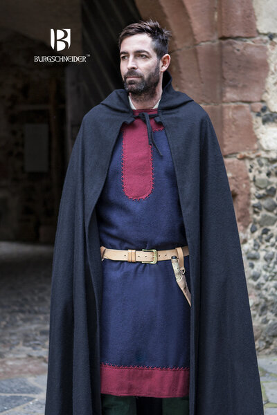 Cloak Hibernus, svart - Celtic Webmerchant