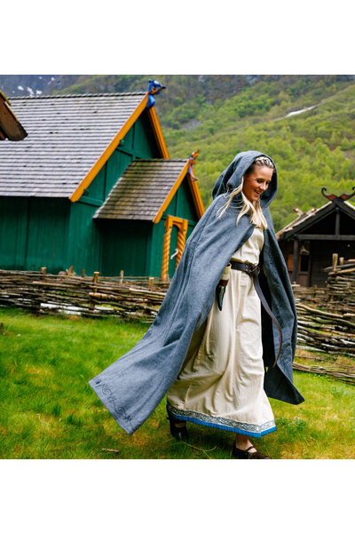 Broderad mantel Damia, grå - Celtic Webmerchant
