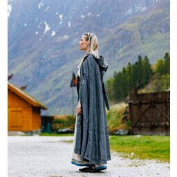 Broderet kåbe Damia med fibula, grå - Celtic Webmerchant