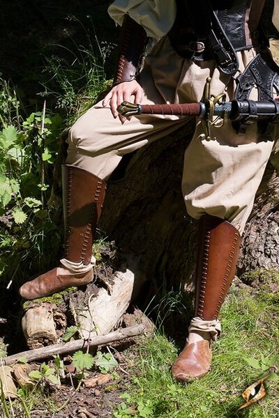 Greaves Squire, brun, Par L - Celtic Webmerchant