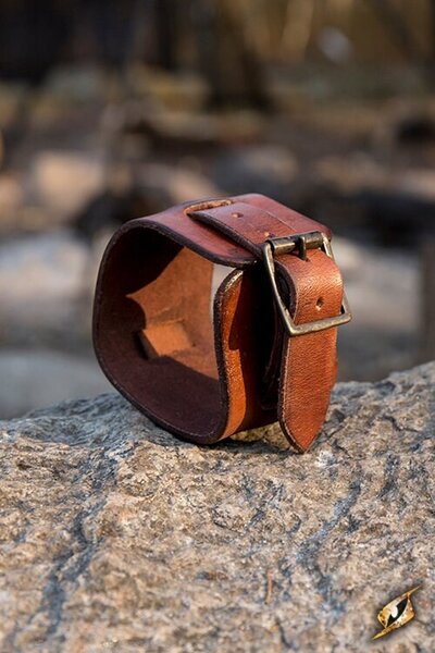 Bracelet manchette en cuir - Celtic Webmerchant