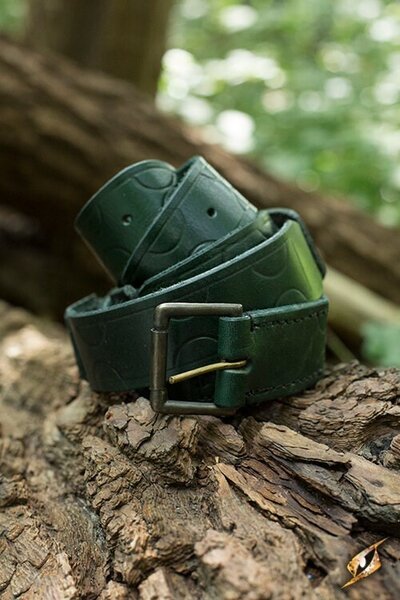 Cinturón de cuero Aruthia, verde. - Celtic Webmerchant