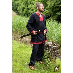 Medieval long-sleeved tunic black-red - Celtic Webmerchant