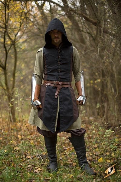 Mouwloze jas Assassins Creed, bruin-zwart - Celtic Webmerchant