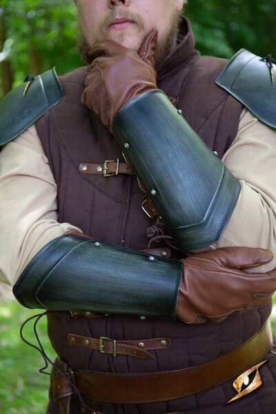 Armskenor Scout svart - Celtic Webmerchant