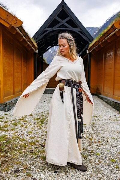 Abito medievalente, naturale - Celtic Webmerchant