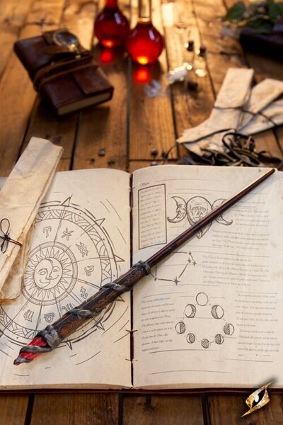 Wand Sabrina, brown - Celtic Webmerchant