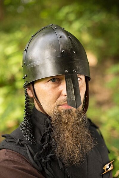 Viking spangenhelm with chainmail, dark - Celtic Webmerchant