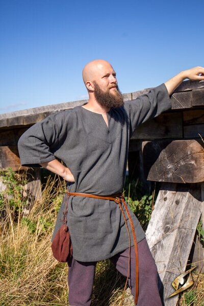 Wikinger -Tunika Arvis, Fischgrätenmuster, Ranger Gray - Celtic Webmerchant
