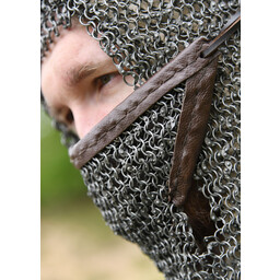 Coif med triangulära visir, Runda ringar - Runda nitar, 8 mm - Celtic Webmerchant