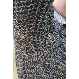 Haubergeon z rozcięciem, czarny, bez nitów 9 mm - Celtic Webmerchant