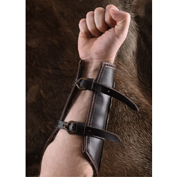 vambrace de cuero con tiras metálicas de Aerdwulf - Celtic Webmerchant