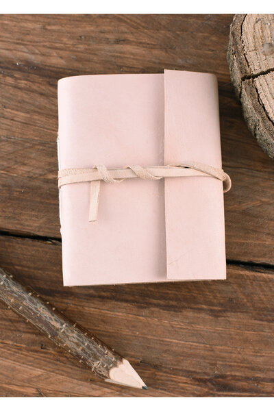 Pequeño cuaderno con cubierta de cuero - Celtic Webmerchant