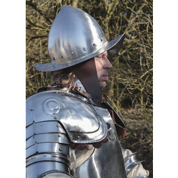 Suit of armour 16th century - Celtic Webmerchant