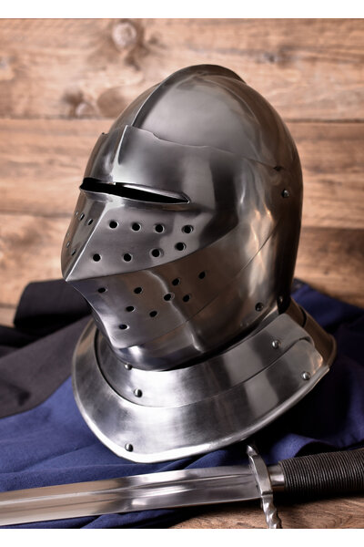 Tudor fermé casque tournoi - Celtic Webmerchant