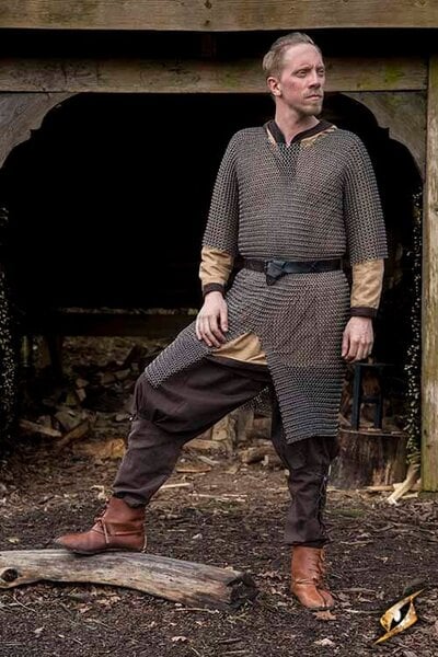 Hauberk with split, short sleeves, unriveted 9 mm - Celtic Webmerchant