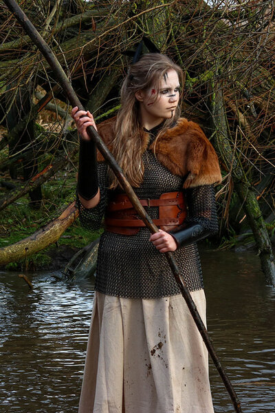 Haubergeon, svart, ej nitad 9 mm - Celtic Webmerchant