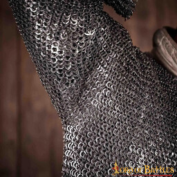 Hauberk met split, platte ringen, ronde klinknagels 9 mm - Celtic Webmerchant