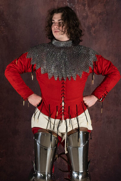 Biskops Mantle Platta ringar Runda nitar - Celtic Webmerchant