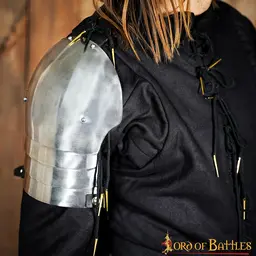 Pustki, pierścienie płaskie, nity okrągłe, 9 mm - Celtic Webmerchant