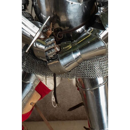15th century jousting gauntlets - Celtic Webmerchant