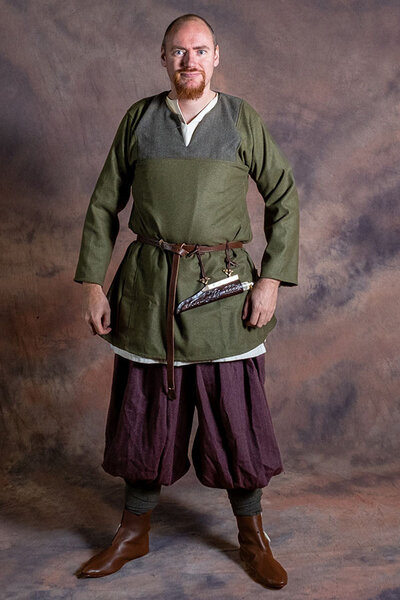 Tunica vichinga Rusvik Szimon, oliva - Celtic Webmerchant