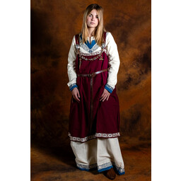 Hangeroc Svanhild, red - Celtic Webmerchant