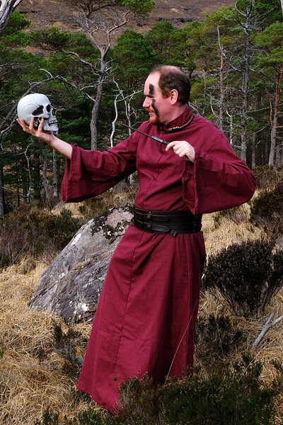 Bata de Abraxas, Borgoña - Celtic Webmerchant
