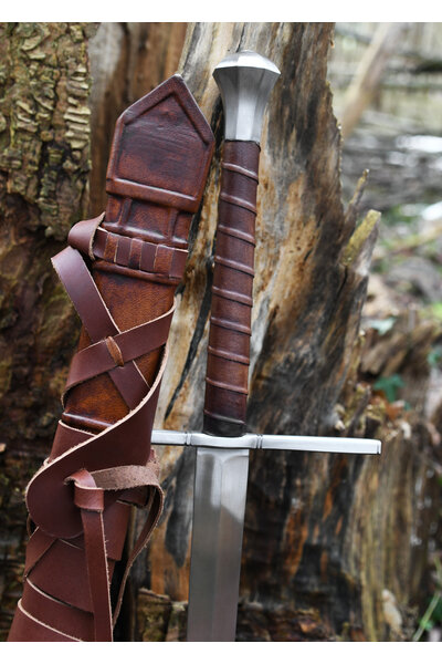 Tweehander met schede, battle-ready - Celtic Webmerchant