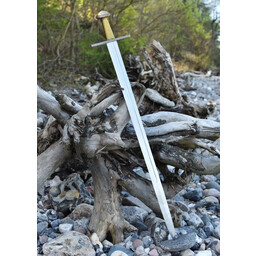 Sword of St Maurice (Vienna), 12th century - Celtic Webmerchant