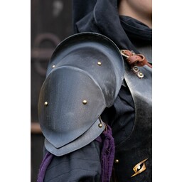 Renegade women's armor, pauldrons - Celtic Webmerchant