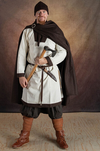 Mantello medievale Karen marrone - Celtic Webmerchant
